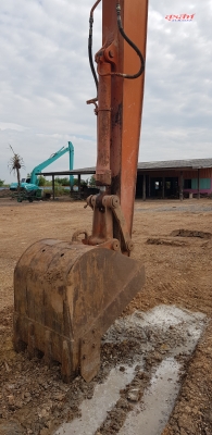 รถแบคโฮ HITACHI ZX200-1 บูมยาว 18 เมตร ใช้งานเพียง 8 พันชั่วโมง สภาพเทพบุตร