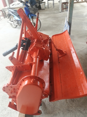 โรตารี่ปั่นดินแห้ง 1.6 เมตร 25000