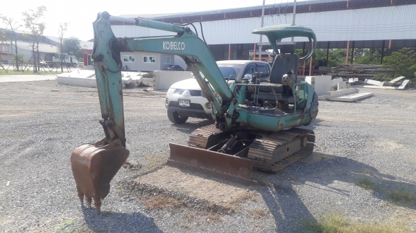 ขายแบคโฮkobelco sk025 ราคา170,000บาท สนใจโทร081-9817484(โก้) ขายแบคโฮkobelco sk025 ราคา170,000บาท สนใจโทร081-9817484(โก้)