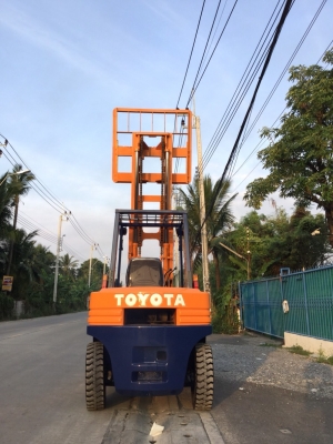 เอส อาร์ โฟรคลิฟท์ ขาย โตโยต้า รุ่น 5 ดีเซล 4 ตัน เสา 3 เมตร