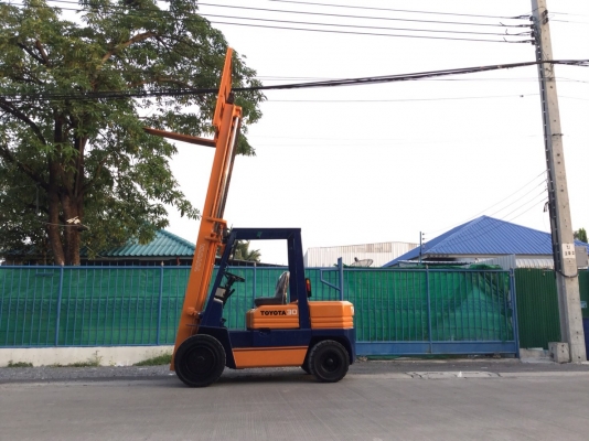 เอช อาร์ โฟรคลิฟท์  ขาย โตโยต้า รุ่น 5 ดีเซล 3 ตัน