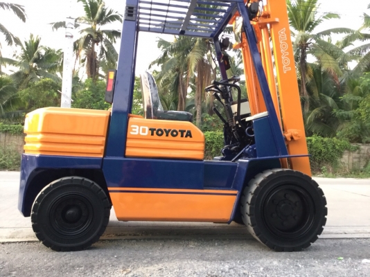 เอช อาร์ โฟรคลิฟท์  ขาย โตโยต้า รุ่น 5 ดีเซล 3 ตัน