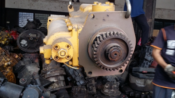 ขายปั้มมิตซูบิชิ คละรุ่น ขายปั้มมิตซูบิชิ คละรุ่น