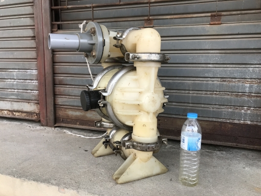 ขายไดอะแฟรมโครงพลาสติก Wilden pump ขนาด 1.5นิ้ว made in USA. สภาพสวย ดูดแรง ตัวใหญ่ พร้อมใช้งาน