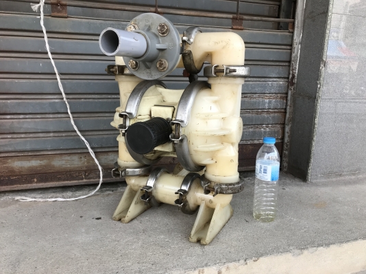 ขายไดอะแฟรมโครงพลาสติก Wilden pump ขนาด 1.5นิ้ว made in USA. สภาพสวย ดูดแรง ตัวใหญ่ พร้อมใช้งาน