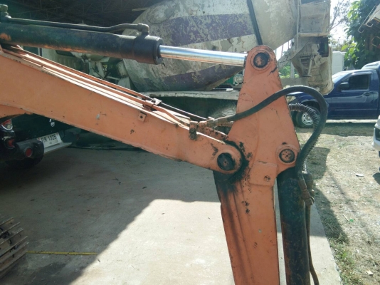 ขายด่วนรถ แบคโฮKOMATSU PC60-3 ปี40 l