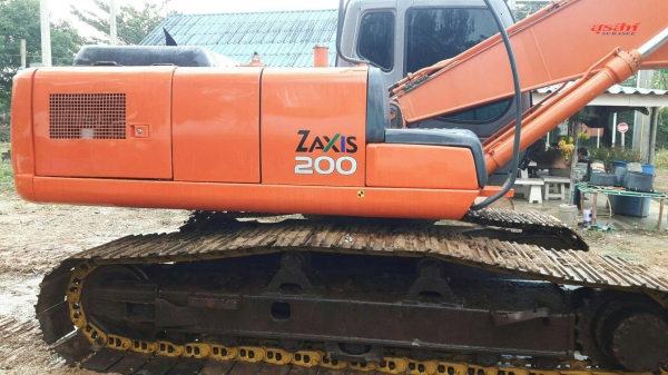 ขายรถแบคโฮ HITACHI ZX200-1 ใช้งานเพียง 10,xxx ชม. สภาพดีพร้อมใช้งาน เอกสารชุดแจ้งจำหน่ายจากฮิตาชิฯ