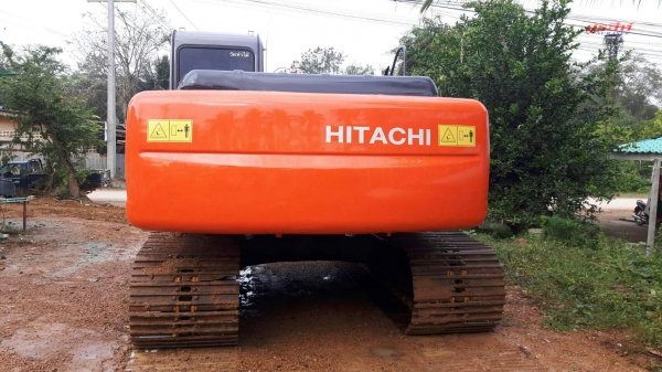 ขายรถแบคโฮ HITACHI ZX200-1 ใช้งานเพียง 10,xxx ชม. สภาพดีพร้อมใช้งาน เอกสารชุดแจ้งจำหน่ายจากฮิตาชิฯ