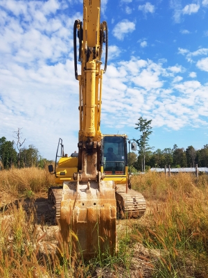 ขายรถแบคโฮมือสอง KOMATSU PC200-8์N1 กล้องหลัง พร้อมไลน์หัวกระแทก เก่าญี่ปุ่นผ่านการใช้งานในไทย ขายรถแบคโฮมือสอง KOMATSU PC200-8์N1 กล้องหลัง พร้อมไลน์หัวกระแทก เก่าญี่ปุ่นผ่านการใช้งานในไทย
