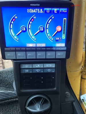 รถแบคโฮ KOMATSU PC200-8M0 ซีเรียลสูง กล้องหลัง ใช้งานเพียง 6 พันชั่วโมง (PM 7 พันชั่วโมง)