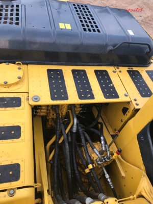 รถแบคโฮ KOMATSU PC200-8M0 ซีเรียลสูง กล้องหลัง ใช้งานเพียง 6 พันชั่วโมง (PM 7 พันชั่วโมง)