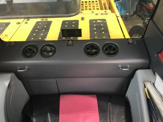 รถแบคโฮ KOMATSU PC200-8M0 ซีเรียลสูง กล้องหลัง ใช้งานเพียง 6 พันชั่วโมง (PM 7 พันชั่วโมง)