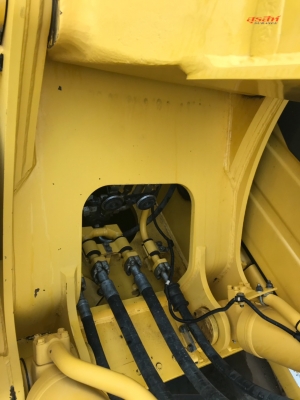 รถแบคโฮ KOMATSU PC200-8M0 ซีเรียลสูง กล้องหลัง ใช้งานเพียง 6 พันชั่วโมง (PM 7 พันชั่วโมง)