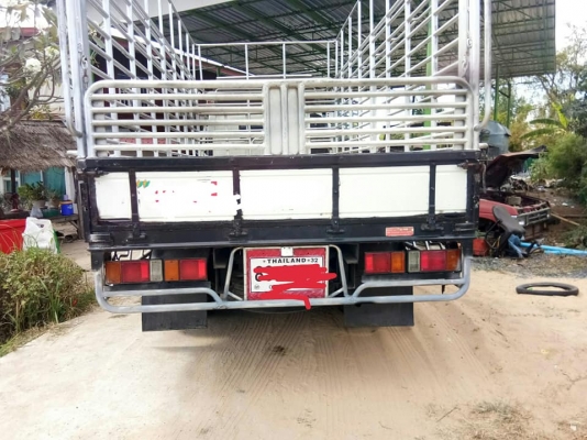 ขาย 6 ล้อ Isuzu Npr150 ปี53 ขาย 6 ล้อ Isuzu Npr150 ปี53