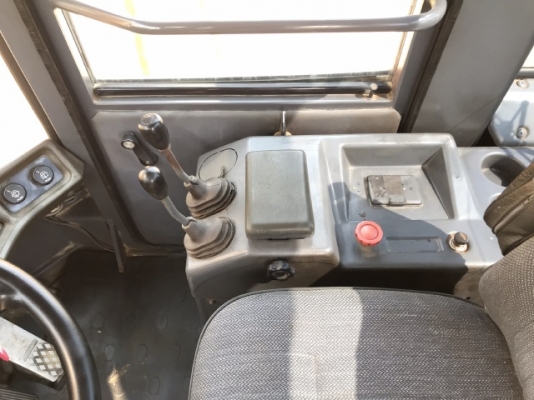 ขายรถตักล้อยาง TCM L26 นำเข้าเองจากญี่ปุ่น สภาพสวยพร้อมใช้