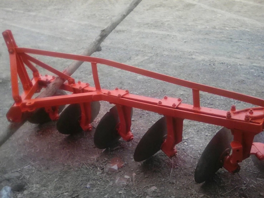 ขายผาน 5 ใบ19 ใส่รถไถได้ถึง 45 แรง สภาพสวยพร้อมใช้งาน ราคา 12,500 สนใจสอบถามได้