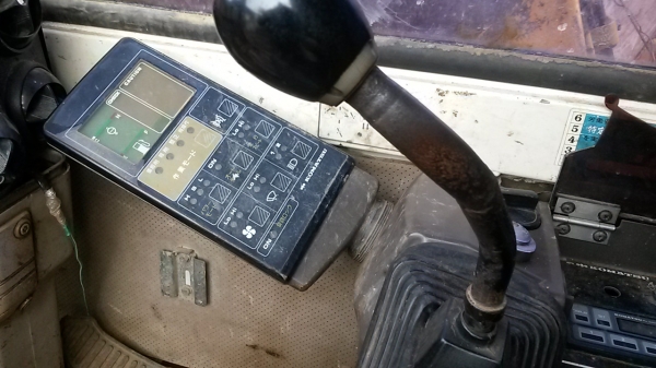 ขายถูก pc100-5 +สิบล้อ 088-5760430