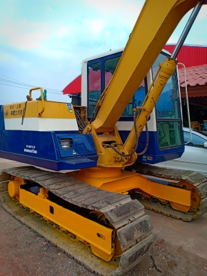 ขายจ้า..KOMATSU PC60-6 เก่านอกแท้  สภาพสวย 2,xxxชั่วโมง  พร้อมใช้  โทร 089-3818694 จ๊อย