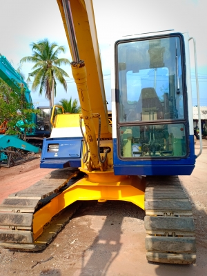 ขายจ้า..KOMATSU PC60-6 เก่านอกแท้  สภาพสวย 2,xxxชั่วโมง  พร้อมใช้  โทร 089-3818694 จ๊อย
