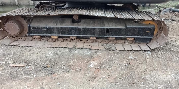 ขายจ้า.รถเก่าใน KOBELCO SK120-2 มาร์คไฟว์ ธรรมดา  สภาพดี  ลองระบบกันได้ทุกวัน โทร 089-3818694 จ๊อย