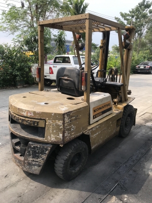 ขายรถยกยี่ห้อKomatsu FD25-10 ขายรถยกยี่ห้อKomatsu FD25-10
