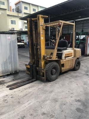 ขายรถยกยี่ห้อKomatsu FD25-10 ขายรถยกยี่ห้อKomatsu FD25-10