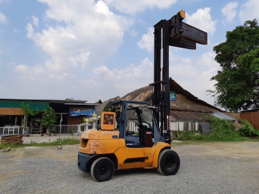 รถโฟล์คลิฟท์ TOYOTA 4.5 ton รุ่น 7FD45