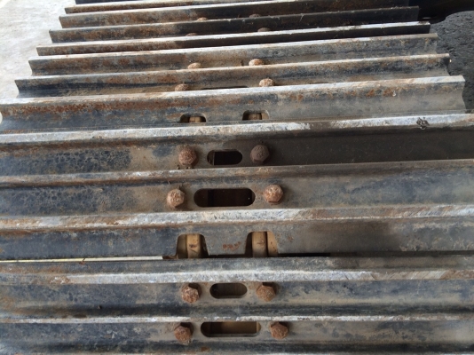 Kobelco SK200-3รถนำเข้าจากญี่ปุ่น ยังไม่ผ่านการใช้งานในไทย เครื่องยนต์ดี ไฟฟ้าครบ เอกสารแจ้งจำหน่าย สนใจติดต่อ0813553478 คุณโย