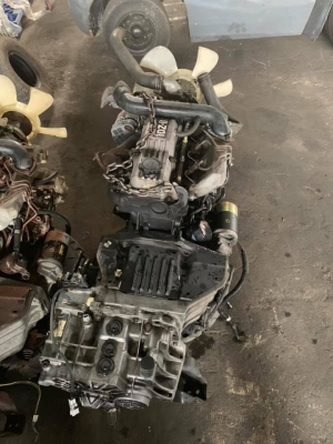 ขายเครื่องยนต์ดีเซล 1DZII พร้อมเกียร์ MT toyota รุ่น 7 ขายเครื่องยนต์ดีเซล 1DZII พร้อมเกียร์ MT toyota รุ่น 7