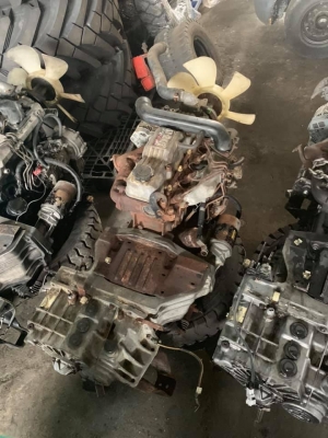 ขายเครื่องยนต์ดีเซล 1DZII พร้อมเกียร์ MT toyota รุ่น 7 ขายเครื่องยนต์ดีเซล 1DZII พร้อมเกียร์ MT toyota รุ่น 7