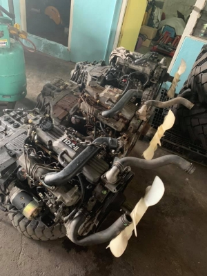 ขายเครื่องยนต์ดีเซล 1DZII พร้อมเกียร์ MT toyota รุ่น 7 ขายเครื่องยนต์ดีเซล 1DZII พร้อมเกียร์ MT toyota รุ่น 7