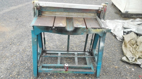 กรรไกรตัดแผ่นเท้าเหยียบ หน้ากว้าง 75 cm ตัดสังกะสี/อลูมิเนียม/เหล็กบาง สภาพสวยมีดคมพร้อมใช้