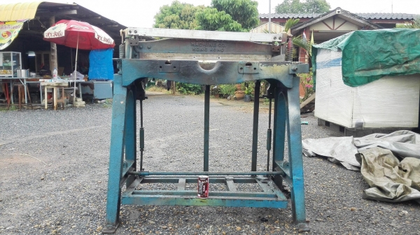 กรรไกรตัดแผ่นเท้าเหยียบ หน้ากว้าง 75 cm ตัดสังกะสี/อลูมิเนียม/เหล็กบาง สภาพสวยมีดคมพร้อมใช้