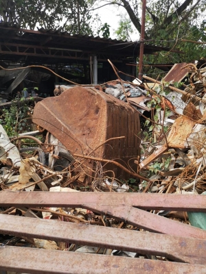 Komatsu pc200-2 ตัวคีบ+บุ้งกี๋ Komatsu pc200-2 ตัวคีบ+บุ้งกี๋