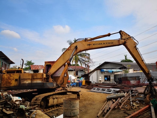 Komatsu pc200-2 ตัวคีบ+บุ้งกี๋