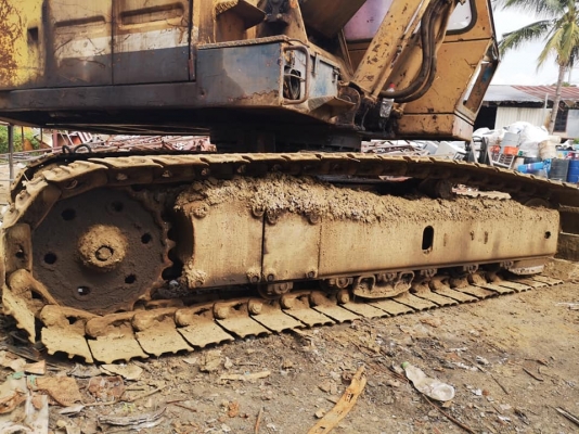 Komatsu pc200-2 ตัวคีบ+บุ้งกี๋ Komatsu pc200-2 ตัวคีบ+บุ้งกี๋