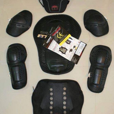 เสื้อการ์ด KOMINE JK015 2,500.-