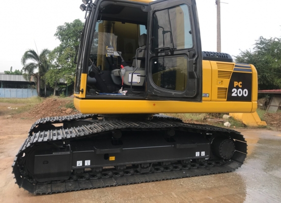 ขายด่วน!! KOMATSU PC200-8MO สภาพสวยค่ะ
