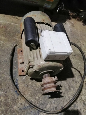 ขาย !! มอเตอร์.จีน.ขนาด3แรง220v.พร้อมใช้งาน