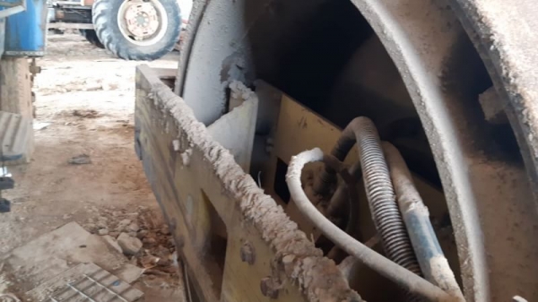 ขาย 999,999 รถบด SAKIA SV 500 TF 2 เพลา 2 เปลือก เครื่อง ISUZU เครื่องดี ปั้มสั่นแรง เอวแน่น ยางดี ลูกล้อเรียบสวย รถสวยพร้อมใช้ เอกสารซื้อขาย  รถอยู่ จันทบุรี 090-772-3710 090-772-3708