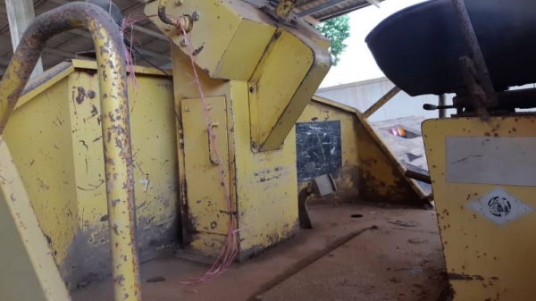 ขาย 999,999 รถบด SAKIA SV 500 TF 2 เพลา 2 เปลือก เครื่อง ISUZU เครื่องดี ปั้มสั่นแรง เอวแน่น ยางดี ลูกล้อเรียบสวย รถสวยพร้อมใช้ เอกสารซื้อขาย  รถอยู่ จันทบุรี 090-772-3710 090-772-3708