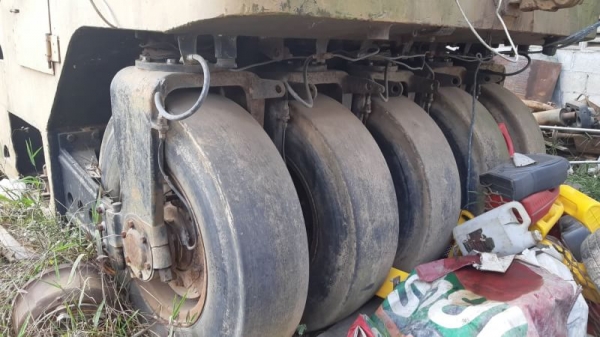 ขาย 265,000 รถบด 9 ล้อ KAWASAKI เอกสารเล่มทะเบียน เครื่องดี ระบบดี พร้อมใช้งาน รถอยู่ จันทบุรี 090-772-3710 090-772-3708