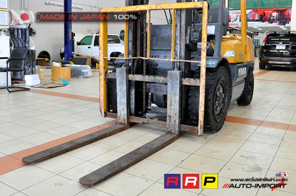 ขายรถโฟล์คลิฟท์มือสอง TCM รุ่น FD30Z5-32L77082 นำเข้าจากประเทศญี่ปุ่น 100\% ไม่เคยใช้งานในไทย ขายรถโฟล์คลิฟท์มือสอง TCM รุ่น FD30Z5-32L77082 นำเข้าจากประเทศญี่ปุ่น 100\% ไม่เคยใช้งานในไทย