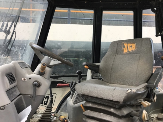 ขาย JCB มือ 2 ยังใช้งานได้ดี ขาย JCB มือ 2 ยังใช้งานได้ดี
