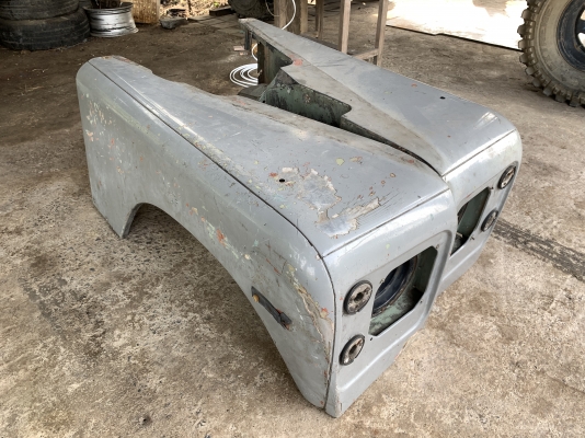 แก้มแลนด์โรเวอร์