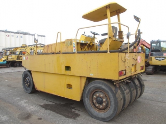 ขายรถบด 9 ล้อ SAKAI TS200 ปี 2001 นำเข้าเองจากญี่ปุ่น สภาพสวยพร้อมใช้ ถึงเร็วๆนี้ครับ