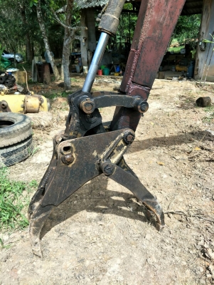 มี VDO ให้ชม.KOMATSU PC40-3 หัวคีปพร้อมบ้งกี๋ ราคา 220000 มี VDO ให้ชม.KOMATSU PC40-3 หัวคีปพร้อมบ้งกี๋ ราคา 220000