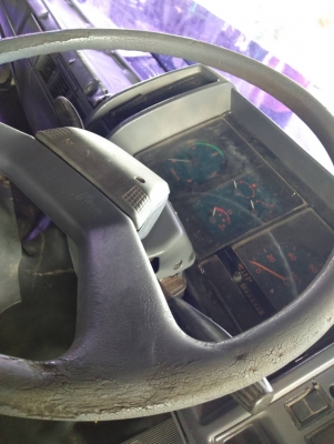 หัวรถฮีโน่สิงห์ไฮเทค สภาพสวย มีอุปกรณ์ครบ ราคา 89000 สนใจติดต่อคุณเอ 087-049-9962