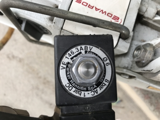 ขายแวคคั่มสุญญากาศ Edwards 0.16KW. 220V ไฟบ้านหายาก มีชุดวาล์วปิด-เปิดไฟฟ้า มาพร้อม สภาพสวย ดูดแรง พร้อมใช้งาน ราคา 3,500 บาท