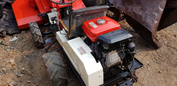 รถตัดหญ้าตัดหน้า 66000 บาท รถตัดหญ้าตัดหน้า 66000 บาท